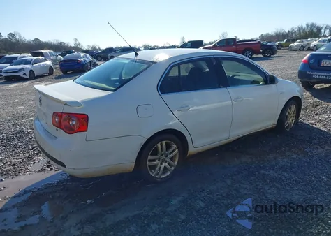 2007 Volkswagen Jetta Wolfsburg Edition из США, поврежденный, VIN 3VWEG71K67M116107